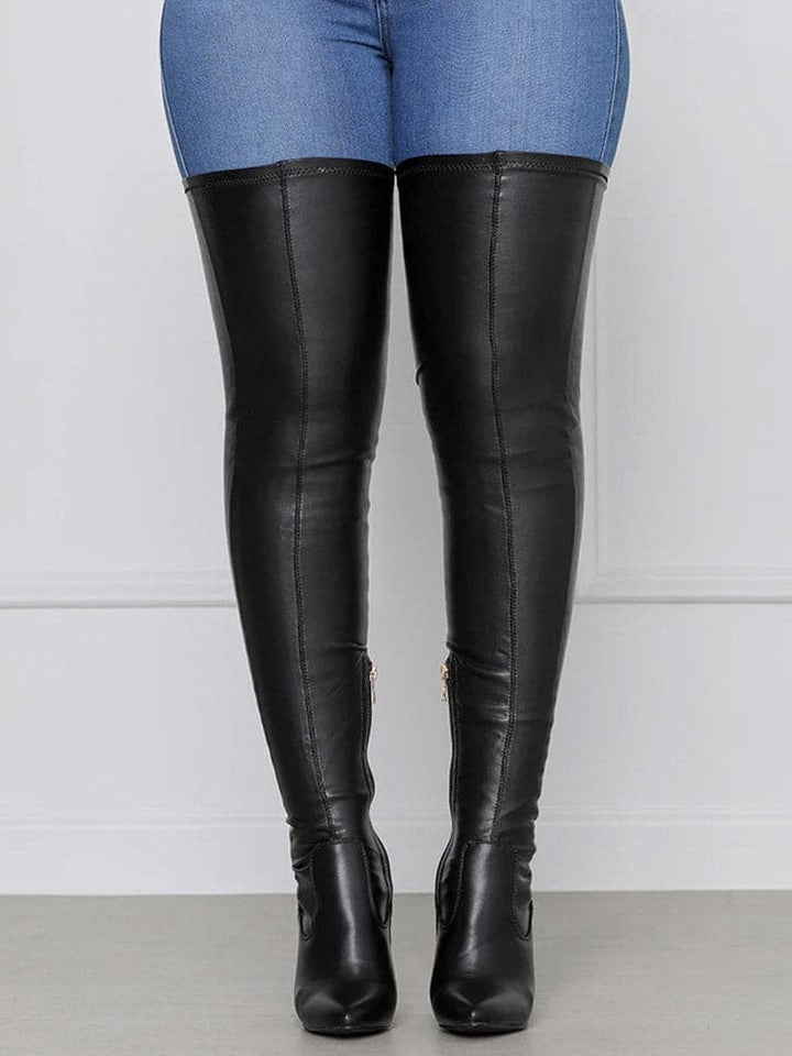 Höga läderstövlar för vinter, eleganta och platta, över knähöga, perfekt för stil och värme, dammode.