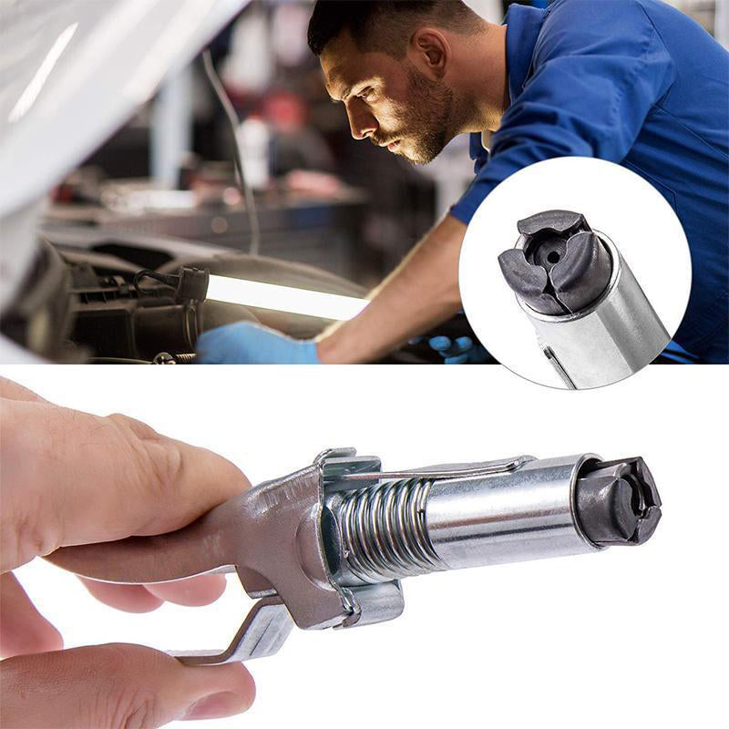 "Högtryckmunstycke för fettpump med dubbla handtag, designat i härdat stål för smidig och exakt smörjning."