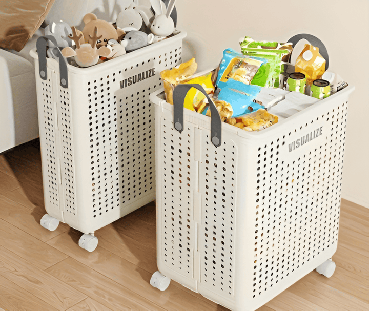 "Hopfällbar tvättlåda med hjul, elegant design i neutral färg, tillverkad i slitstarkt PP-material för smidig förvaring."