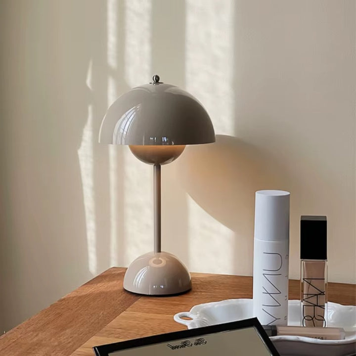 Bordslampa | Svamplampa Flowerbud | Batteridriven LED Sken