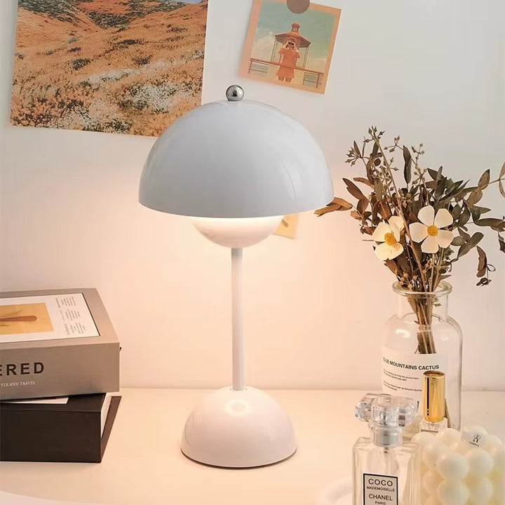 Bordslampa | Svamplampa Flowerbud | Batteridriven LED Sken