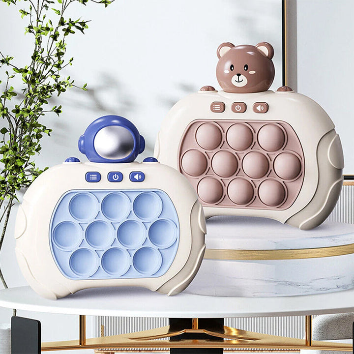 "Interaktiv pusselkonsol för barn med färgglada figurer, tränar kognitiva färdigheter och fantasi, säker plast"