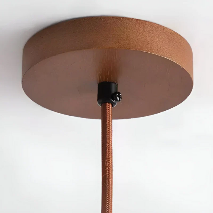 Japansk LED taklampa med elegant design, justerbar höjd, gul grotsten och trädetaljer, skapar modern österländsk stil.