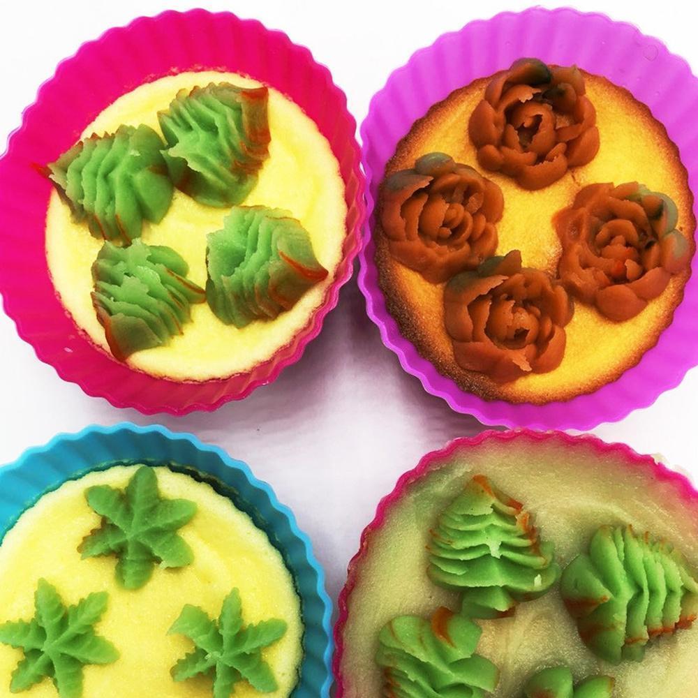 "Julbakning munstyckeset för kakbakning, färgglada munstycken i rostfritt stål och tåliga konditoripåsar, perfekt för jul."
