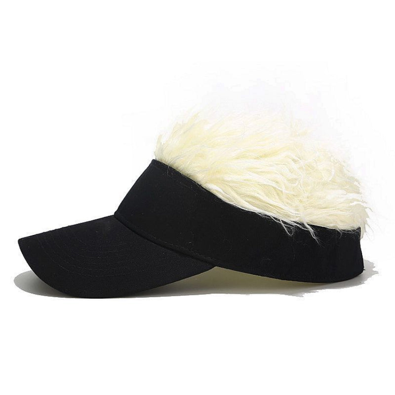 "Justerbar solskyddsmössa med peruk, kombinera stil och solskydd för damer, svart mössa med realistiska peruktrådar."