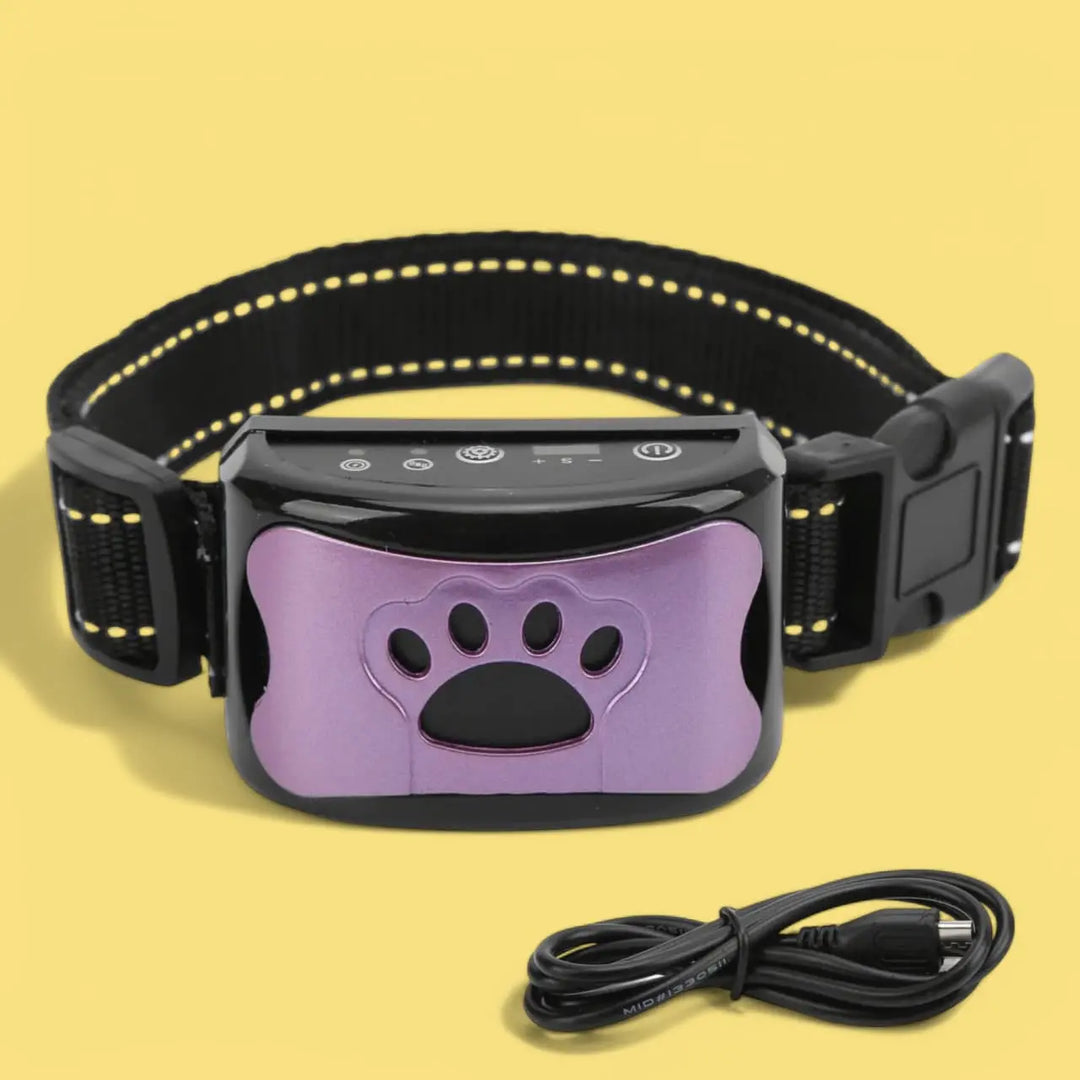 "Justerbart antiskällhalsband för hund i svart, med milda vibrationer och ljud för effektiv skällkontroll."