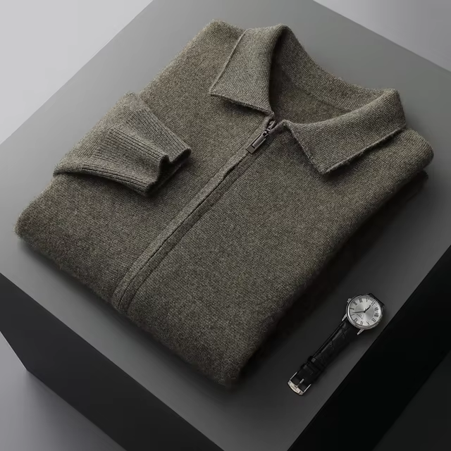 "Kashmirväst för män, elegant och mångsidig, med dragkedja och minimalistisk design, i beige kashmir"