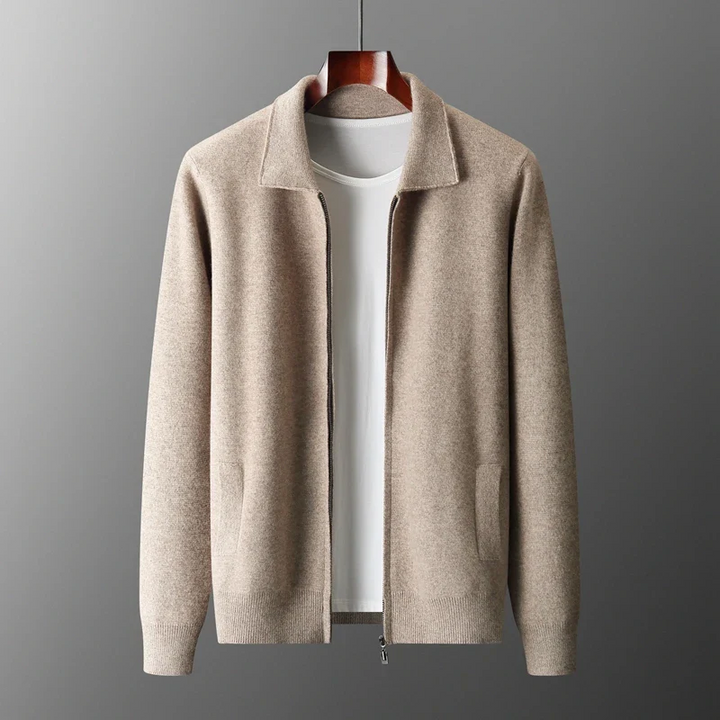 "Kashmirväst för män, elegant och mångsidig, med dragkedja och minimalistisk design, i beige kashmir"