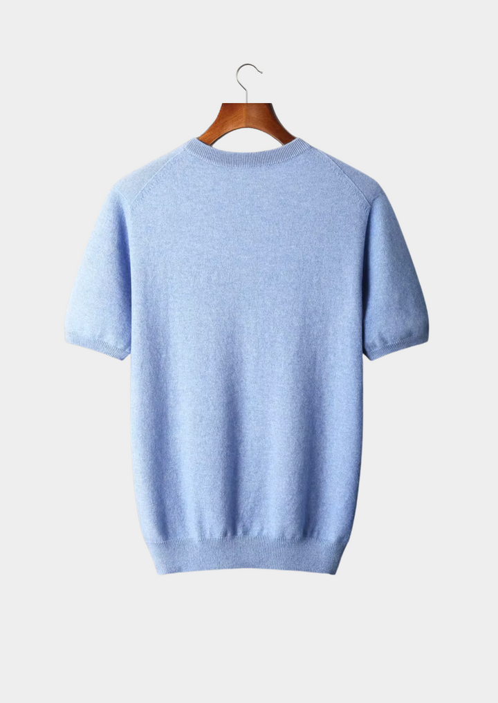 "Klassisk herr T-shirt i bomull, rund hals, kort ärm, beige nyans, stilren design för vardag och avslappnade tillfällen."