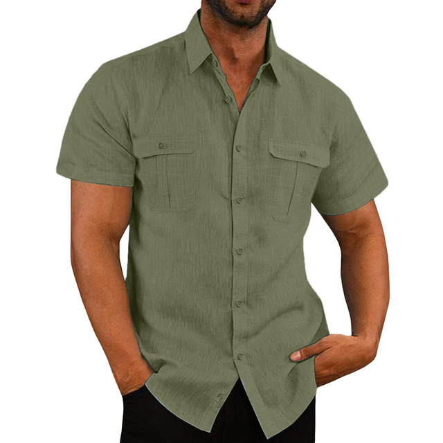 Kortärmad herrskjorta i 100% bomull, elegant design, i flera färger och med bröstficka, perfekt för sommarstil.