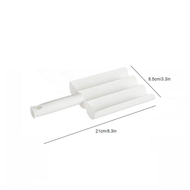 "Köttbullarmakare med vitt PP-material, långt handtag, non-stick yta; formar tre köttbullar samtidigt, 21x8,5cm."