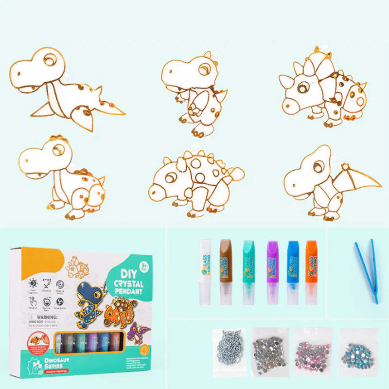 "Kristallmålning DIY Kit med 6 färgglada hängen, barn som skapar konstverk och dekorerar med diamanter."