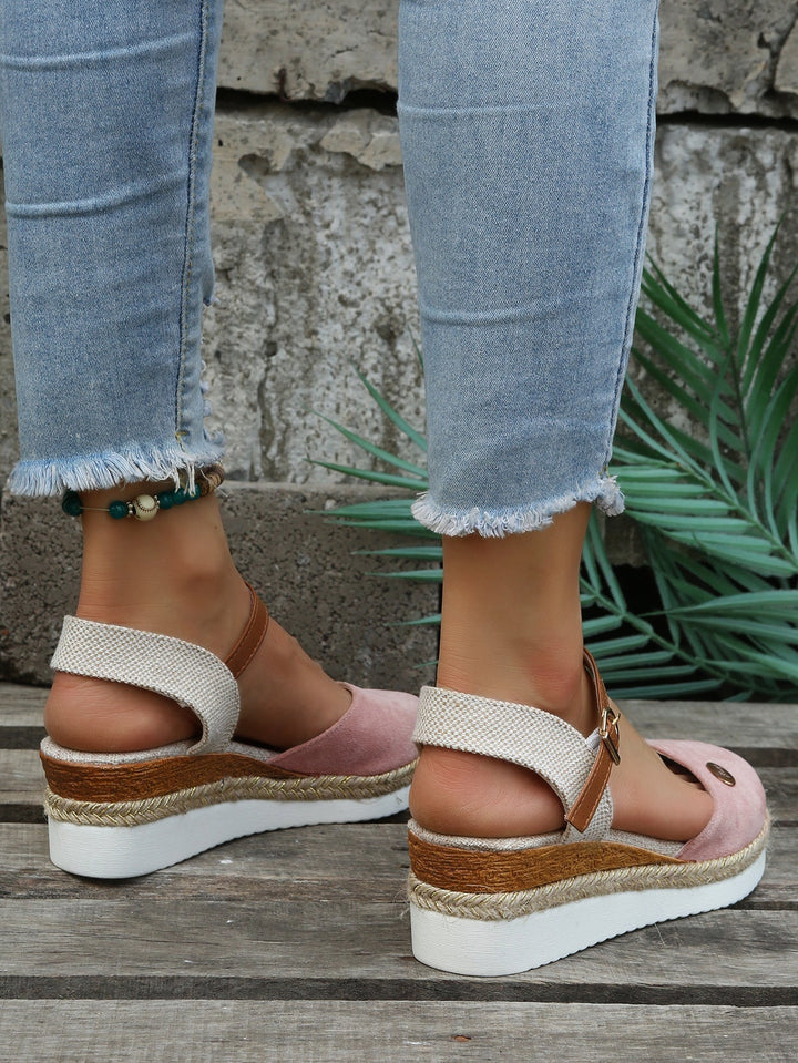 "Kvinnors bomull espadriller i neutral färg, elegant och bekväm design, tillgänglig i storlekar 35-42."
