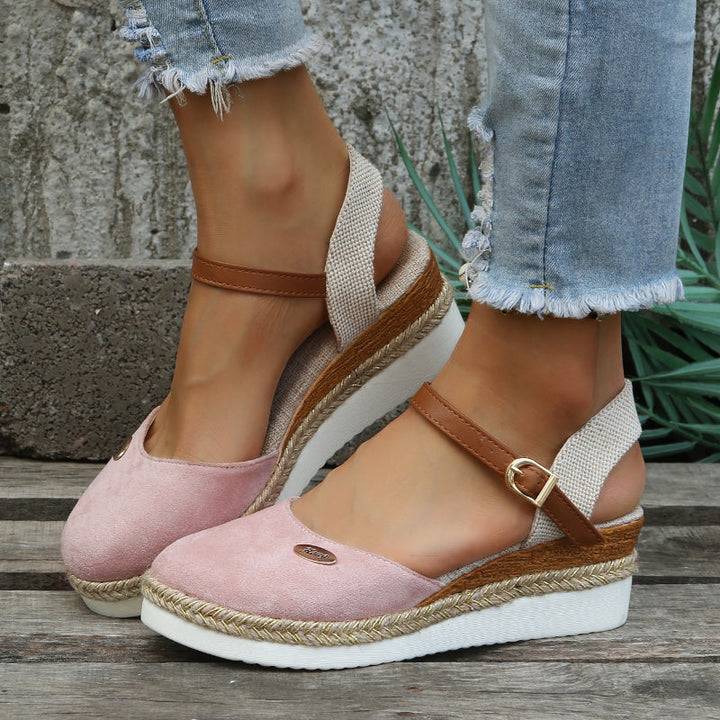"Kvinnors bomull espadriller i neutral färg, elegant och bekväm design, tillgänglig i storlekar 35-42."
