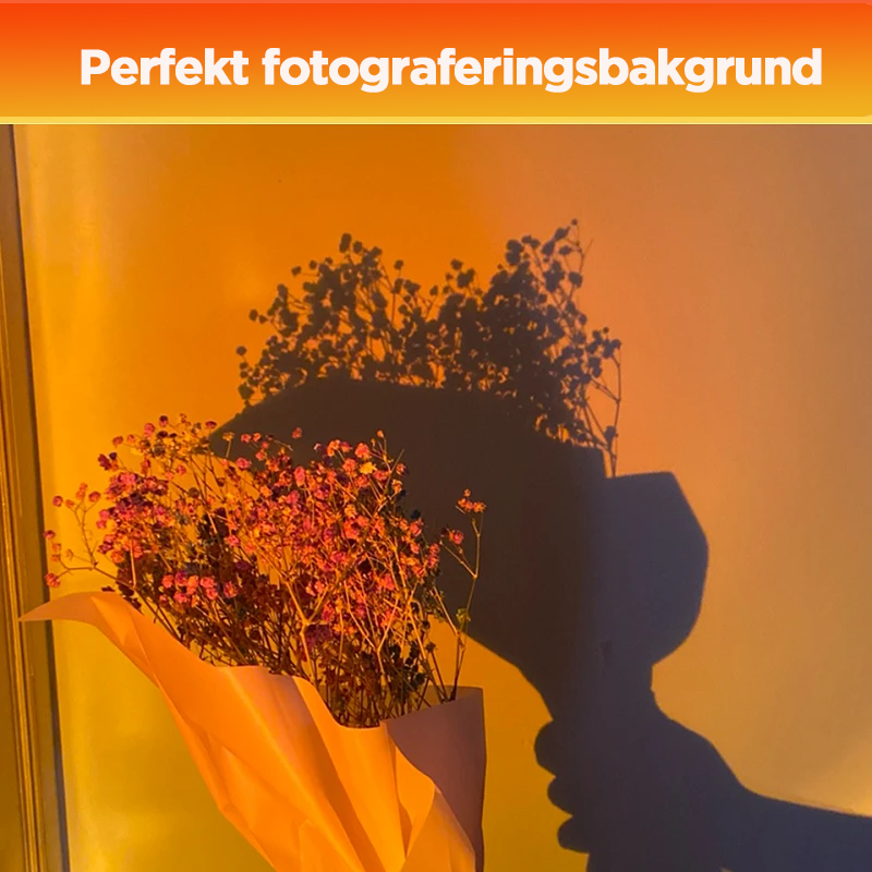 "LED golvlampa med justerbart huvud och färgrika projektioner skapar en romantisk och modern atmosfär i hemmet."