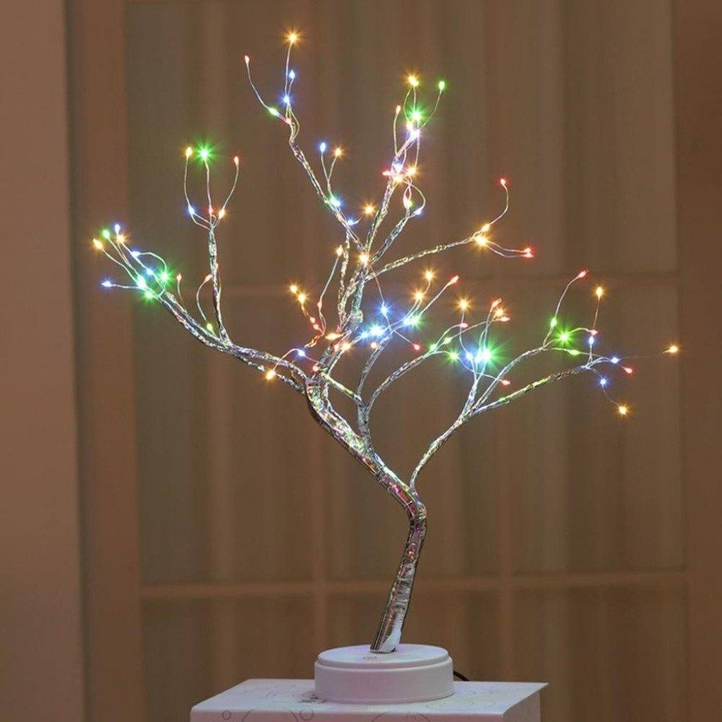 "Ljusande Andeträ bonsaiträd med LED, elegant koppartråd, sprider magisk glöd, perfekt för heminredning."