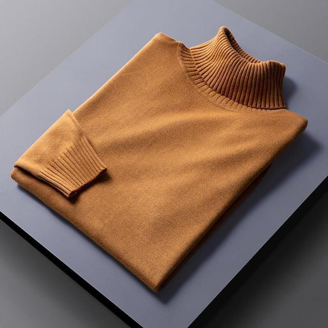 "Lyxig polotröja i mjukt premiummaterial, tidlös design, flera färger såsom grå, svart och vit för mångsidig stil."