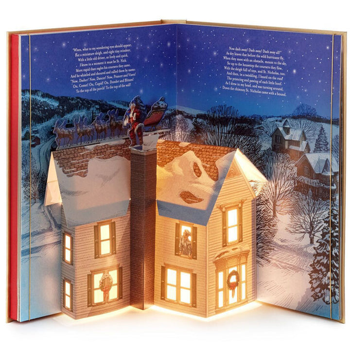 Magisk pop-up-bok med julmotiv, färgstarka illustrationer och interaktiva element för hela familjens nöje.