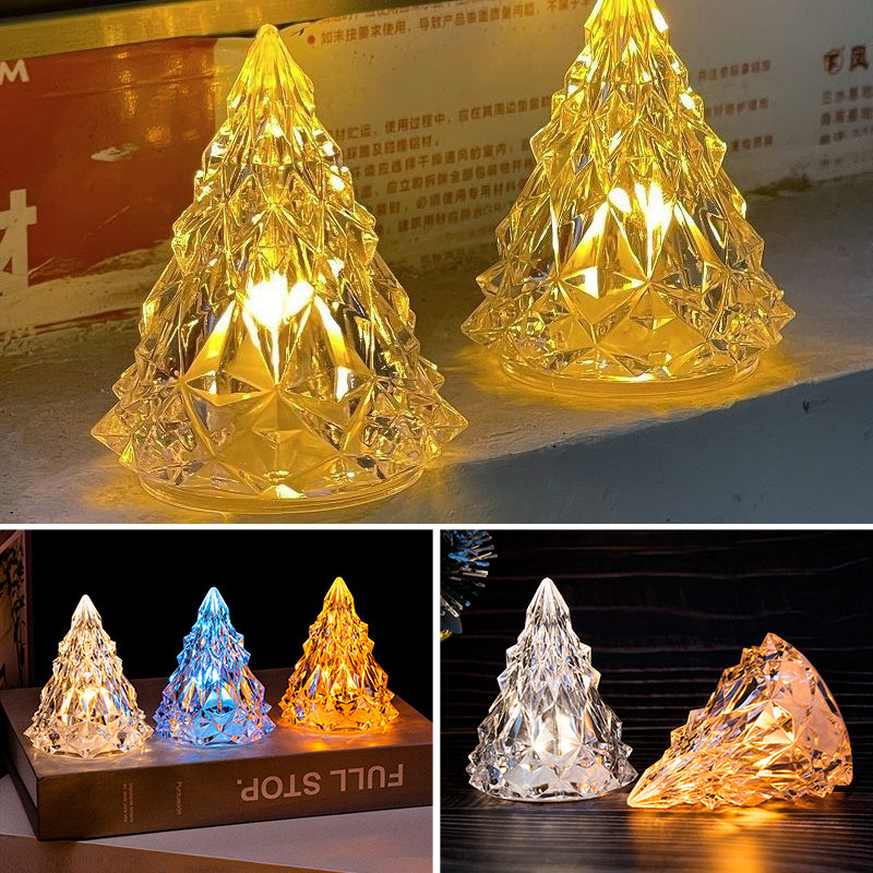 "Mini LED Kristal Julgran Nattlampa i glas, lyser i varma färger, juldekor perfekt för mysig hemmabelysning."