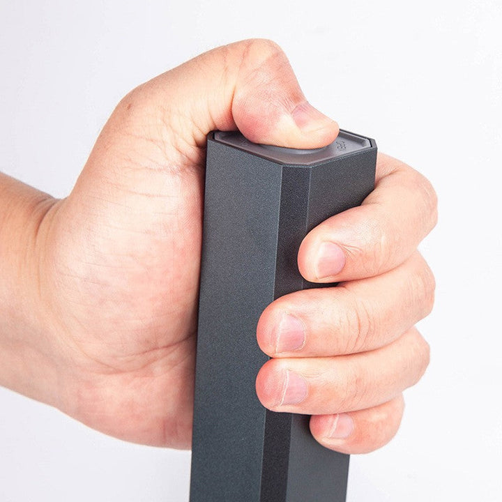 "Mini Skruvmejselsats med elektriska och manuella mejslar i metall, magnetiskt fodral och LED-belysning, perfekt för precisio