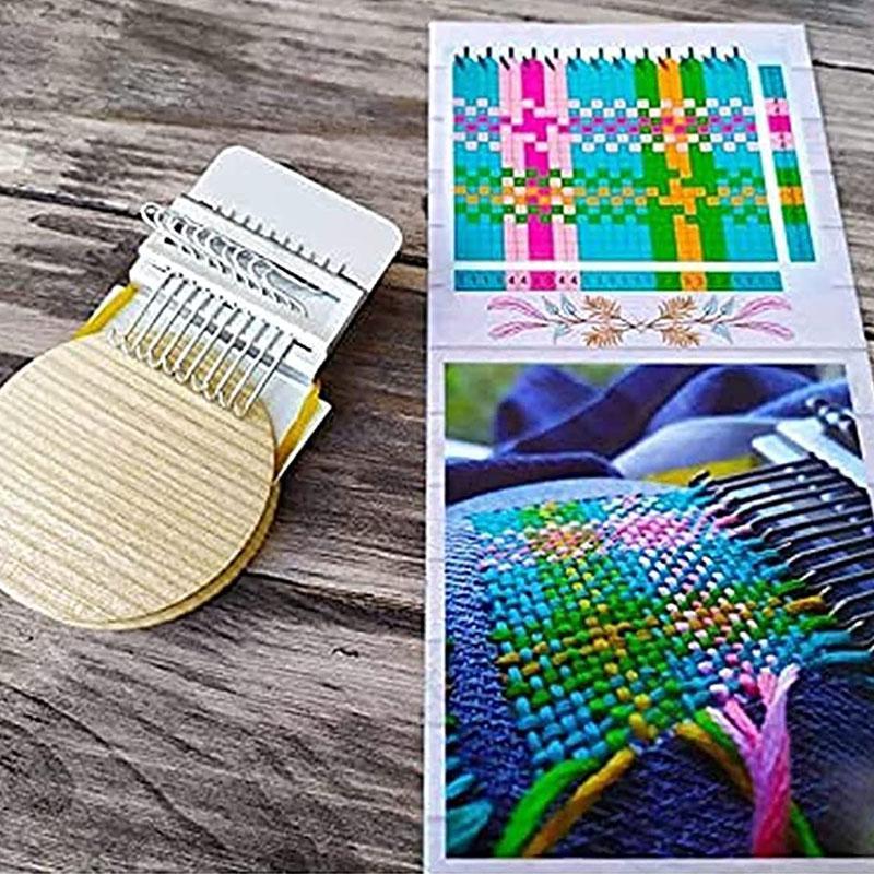 "Minivävningsverktyg med metallkrokar och träbräda, perfekt för DIY-projekt och klädreparation, 45g, lättanvänt."