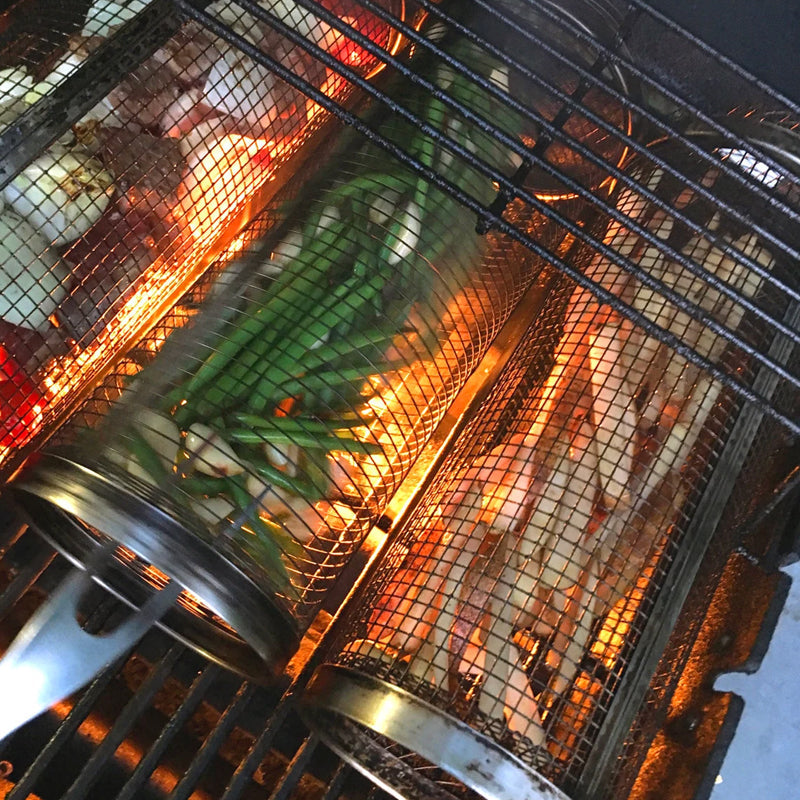 "Multifunktionell BBQ grillkorg i rostfritt stål, robust och slitstark, idealisk för grönsaker och kötträtter på grillen."