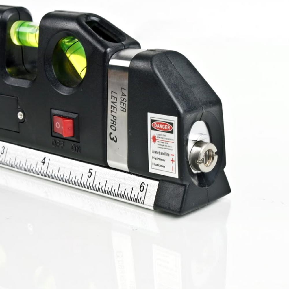 "Multifunktionellt svart laser vattenpass med måttband, kompakt design, precis rätt för noggranna mätningar inom DIY."