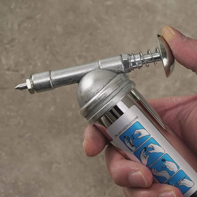 "Praktisk mini fettpistol, liten och lättanvänd, perfekt för smörjning av luftverktyg och mininipplar."