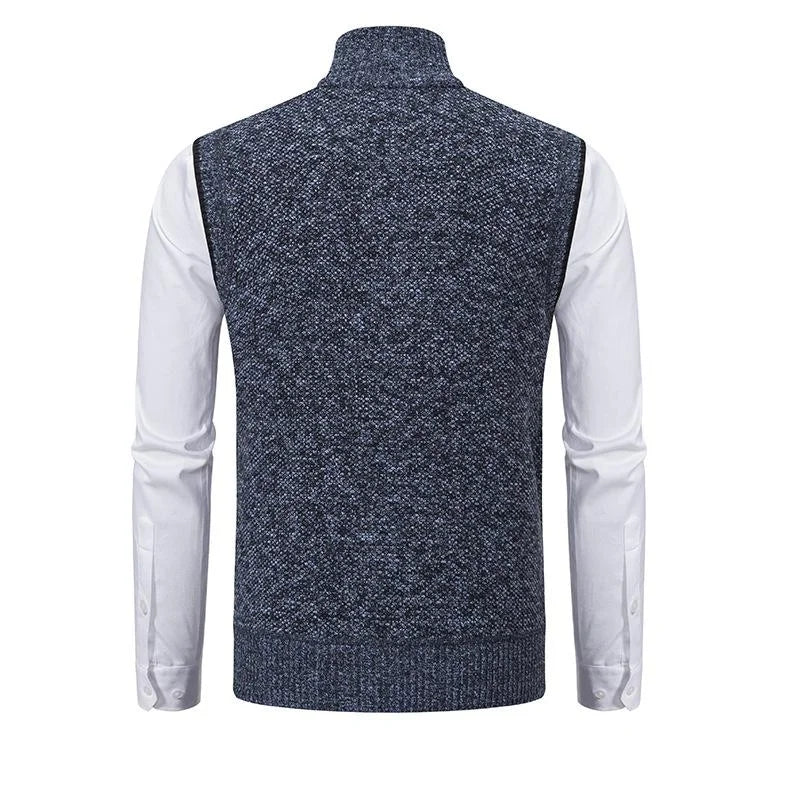 "Premium ärmlös fleeceväst, mjuk och elegant design, perfekt för rörelsefrihet och värme i sport och vardag."
