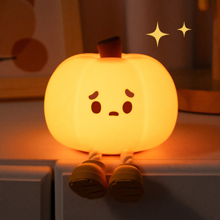 Pumpaformad silikonlampa för Halloween, nattbelysning. Mjuk klämvänlig design för barn och vuxna. Justerbar ljusstyrka.