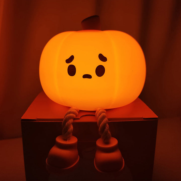 Pumpaformad silikonlampa för Halloween, nattbelysning. Mjuk klämvänlig design för barn och vuxna. Justerbar ljusstyrka.