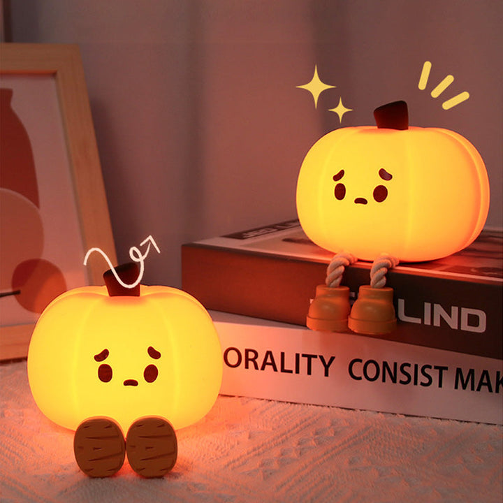 Pumpaformad silikonlampa för Halloween, nattbelysning. Mjuk klämvänlig design för barn och vuxna. Justerbar ljusstyrka.