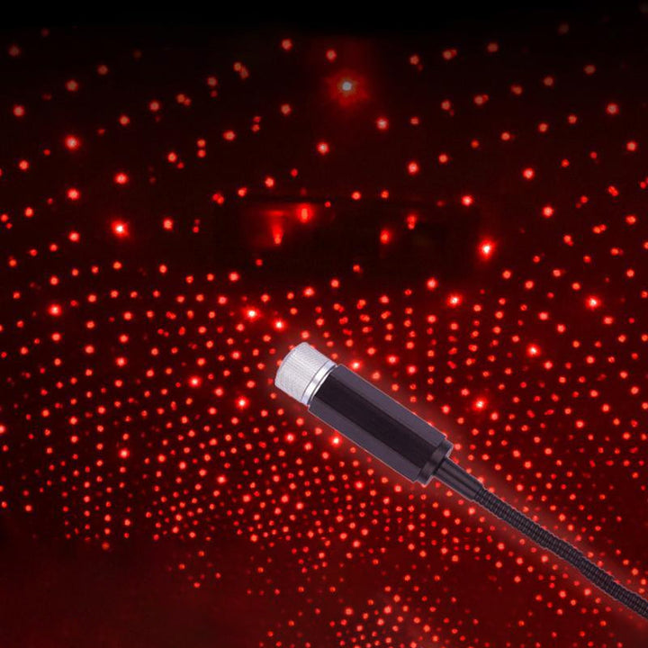 "Romantisk USB nattlampa med stjärnhimmelseffekt, perfekt för mysig belysning och ljudsvar i bil eller hemmiljö."