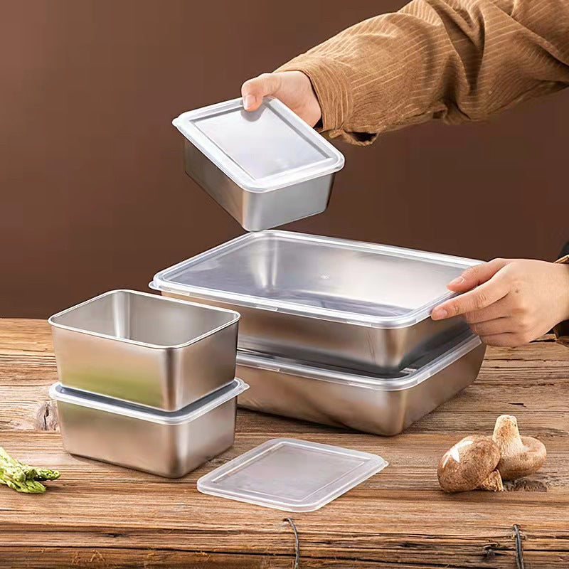 Rostfri fyrkantig bakform med lock, metallisk finish och släta kanter, perfekt för bakning och matlagning i köket.