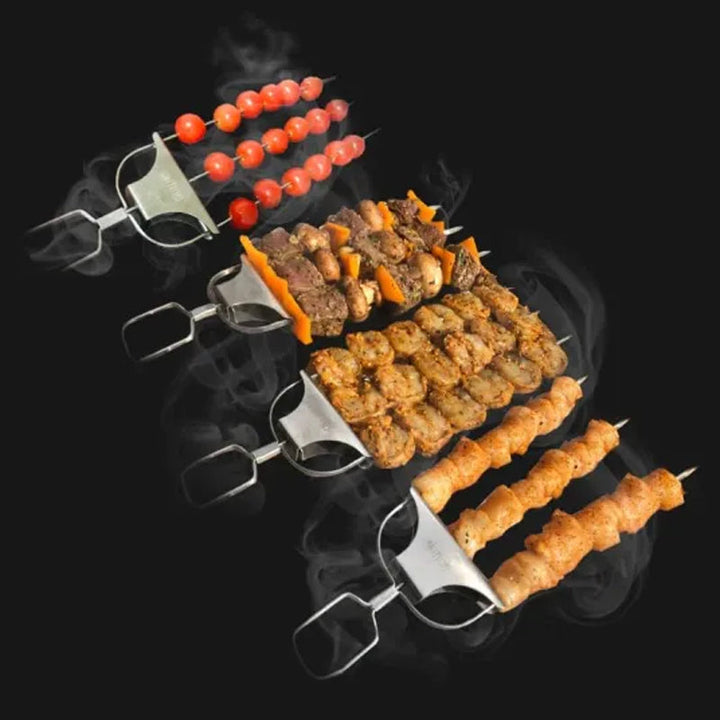 "Rostfritt stål grillspett med tre piggar, mångsidig design för kött och grönsaker. Perfekt för enkel och effektiv grillning.