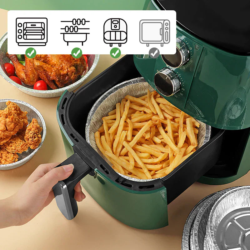 Rund foliebricka i aluminium, slittålig och skålformad, idealisk för mikrovågsugn och air fryer, förenklar matlagning.