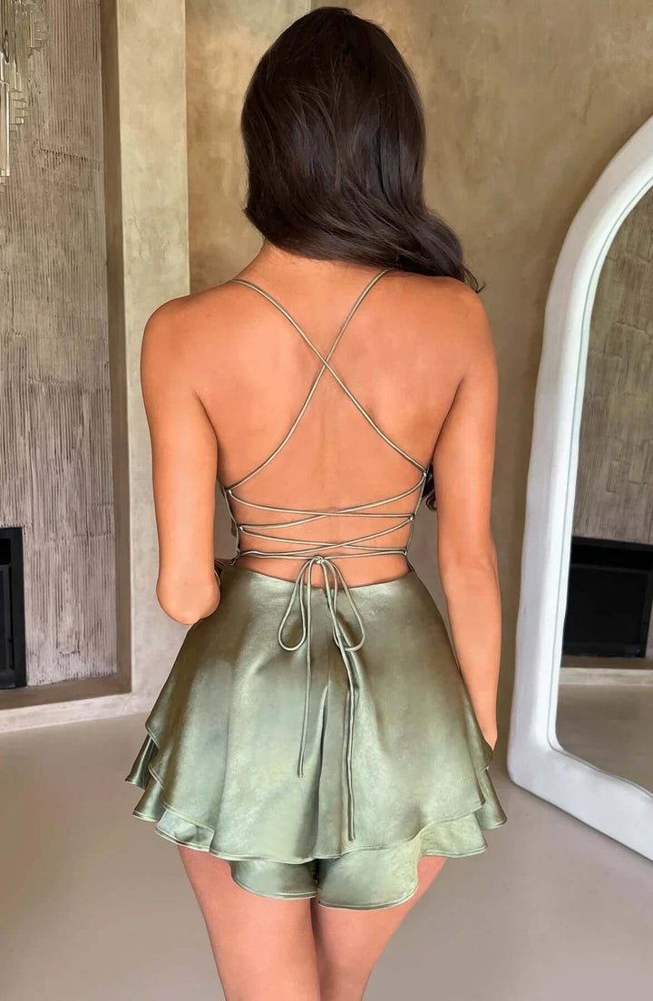 Rygglös Satäng Miniklänning – Chic Elegans för Alla Tillfällen - Glowseva