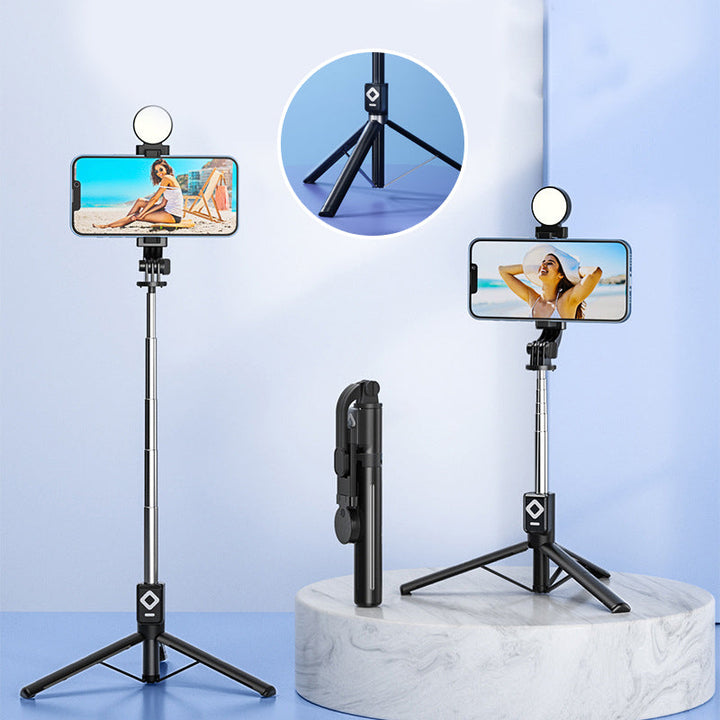 "Selfiepinne med dimbart LED-ljus och Bluetooth-fjärrkontroll, svart och vit, kompakt och bärbar, perfekt för nattbilder."