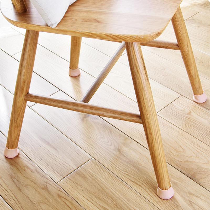 "Silikon möbeltassar för stolar, transparenta, halkskydd, golvskydd, förhindrar repor, diskret och flexibel design."