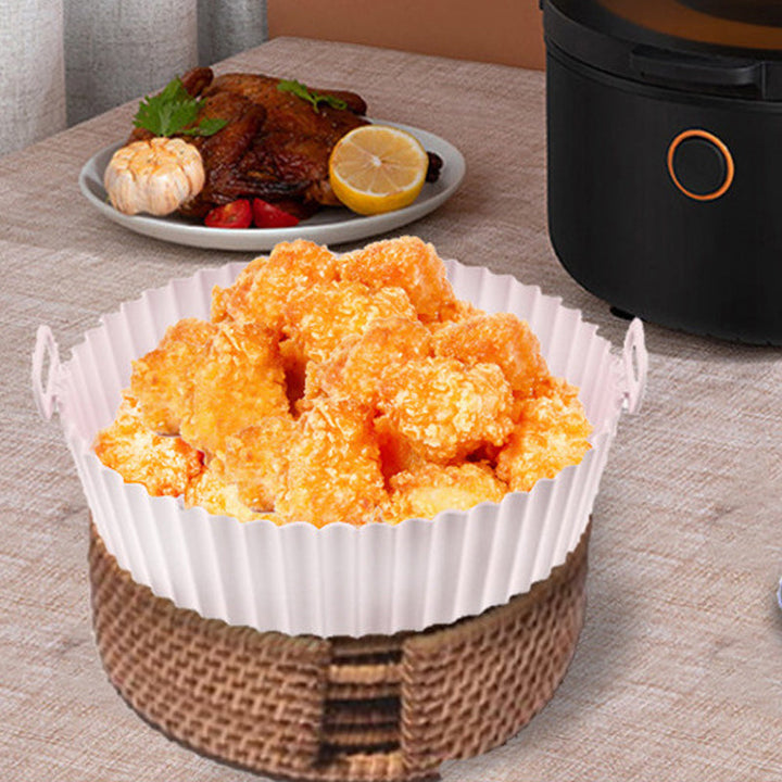 "Silikonbakplåt för Airfryer, återanvändbar, non-stick, flerfärgad. Mått: 20x17,5x5 cm. Perfekt för bekväm matlagning."