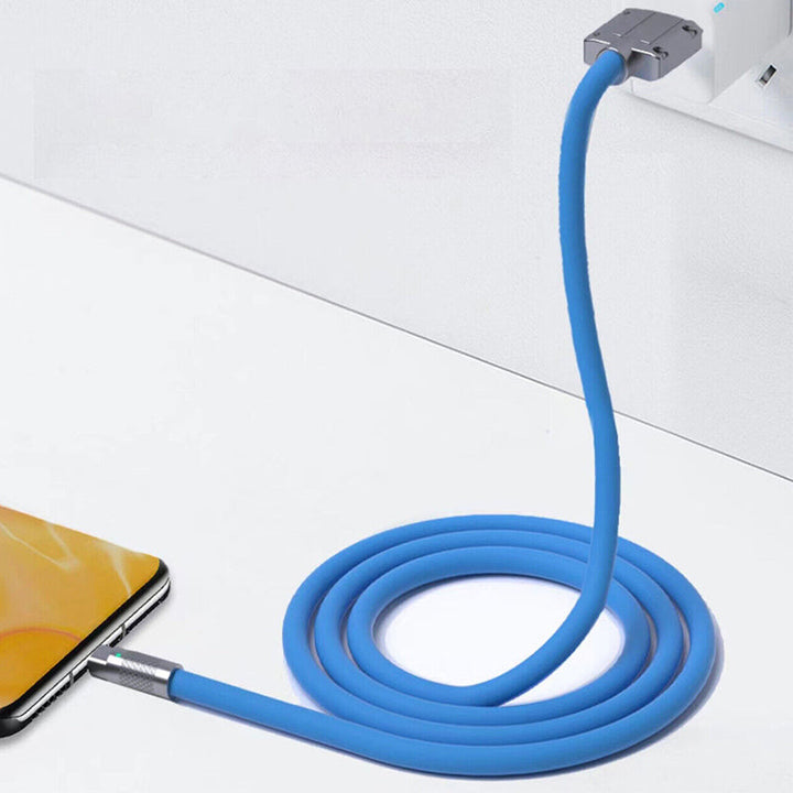 "Slitstark USB C-kabel i zinklegering för snabbladdning; robust design, flera färger, passar för Type-C enheter."