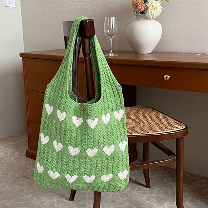 "Stickad kärlek tygkasse i vintage Hobo-stil för damer, beige färg, mjukt akrylfiber och polyester, trendig accessoar."
