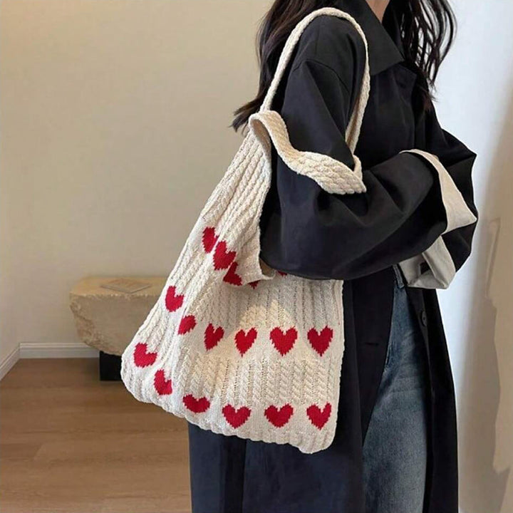 "Stickad kärlek tygkasse i vintage Hobo-stil för damer, beige färg, mjukt akrylfiber och polyester, trendig accessoar."