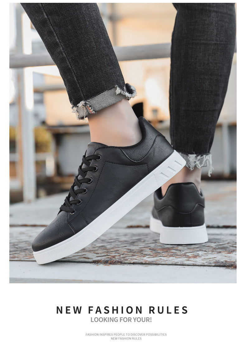 "Stiliga herrsneakers i mörkbrun med konstläder och gummisula, runda tår och andningsbart meshfoder, för stil och komfort."