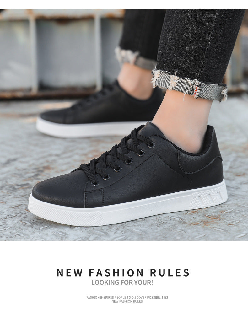 "Stiliga herrsneakers i mörkbrun med konstläder och gummisula, runda tår och andningsbart meshfoder, för stil och komfort."