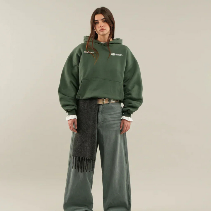 "Stilren, varm Ulrike vinterhuvtröja i grått med huva, perfekt för kalla dagar; elegant herrtröja i S till 3XL."