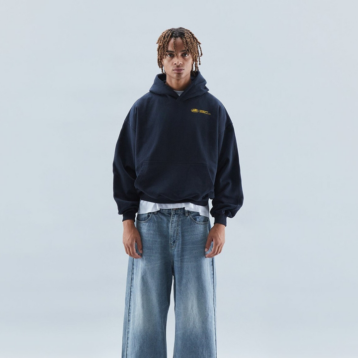 "Stilren, varm Ulrike vinterhuvtröja i grått med huva, perfekt för kalla dagar; elegant herrtröja i S till 3XL."