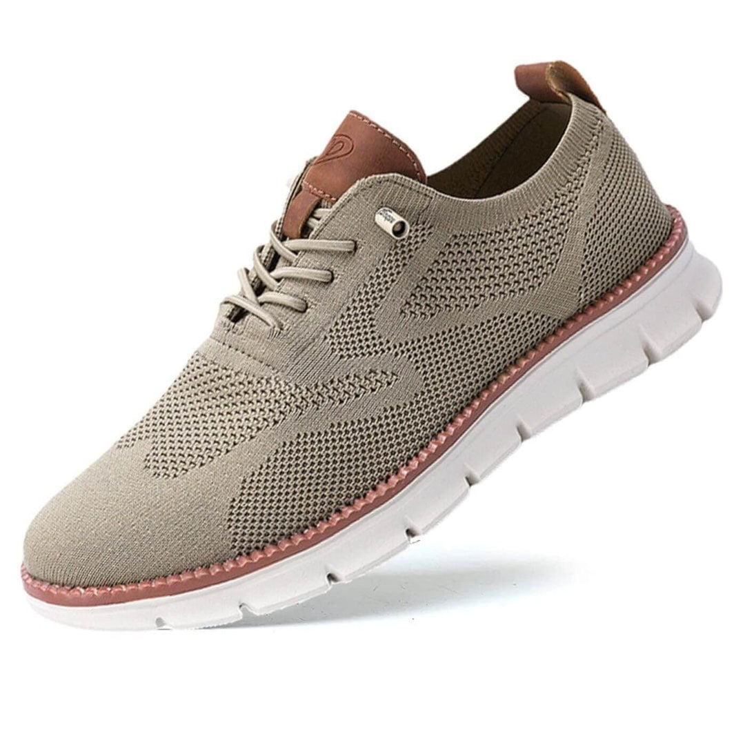 "Stilsäkra ortopediska sneakers i brun, elegant design med ortopediskt stöd och lättviktssula för maximal komfort."