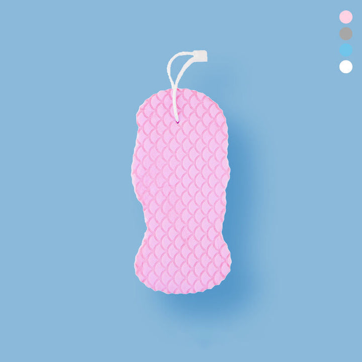 "Supermjuk exfolierande badsvamp i pastellfärger; skonsam rengöring för känslig hud, idealisk för barn och vuxna."