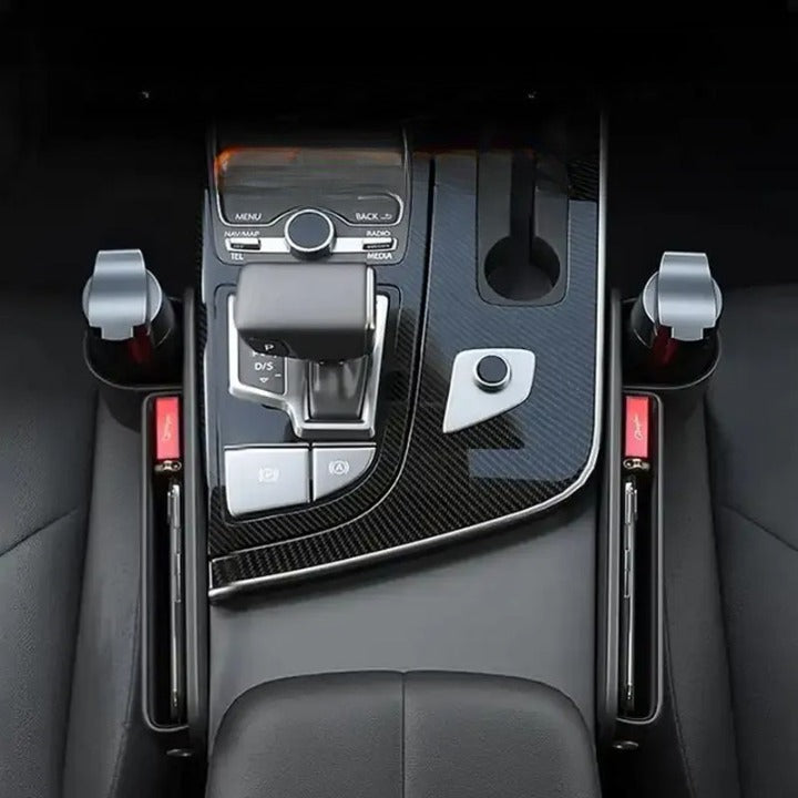 "Svart läderförvaringsbox för bilsätesgapp. Stilren design, enkel installation, förhindrar föremål från att falla ner."